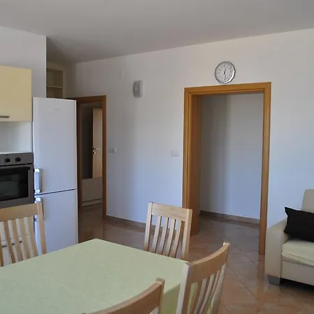 Apartment Dragica